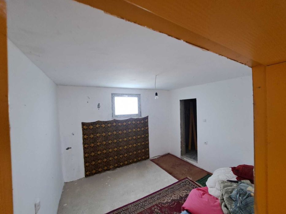 Продава се Промишлена сграда в с. Изворско, Област Варна - 1083 кв.м за 278 €/кв.м - Снимка #11