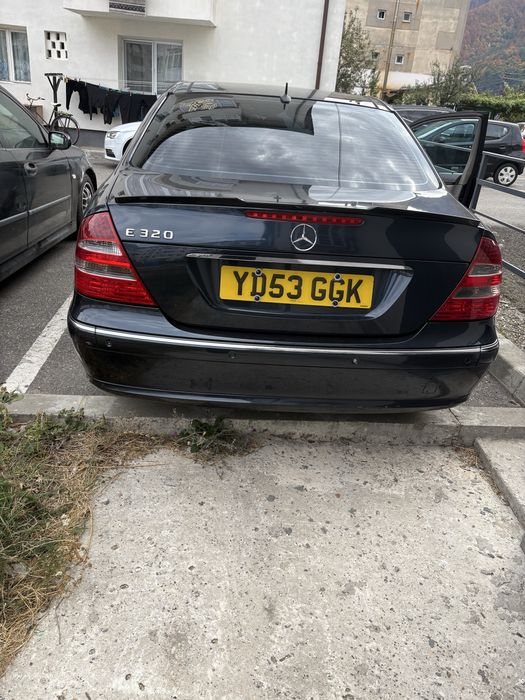 Mercedes E 320 bezina