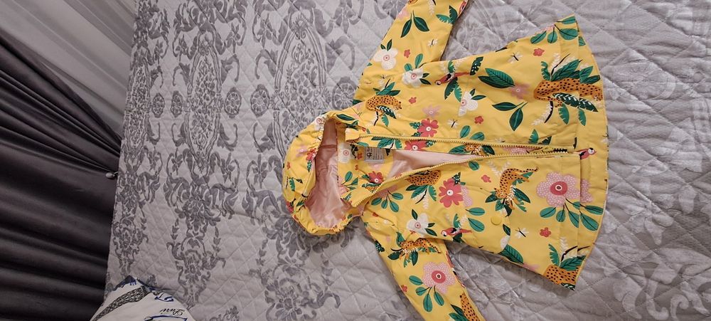 Продам демисезонные куртки