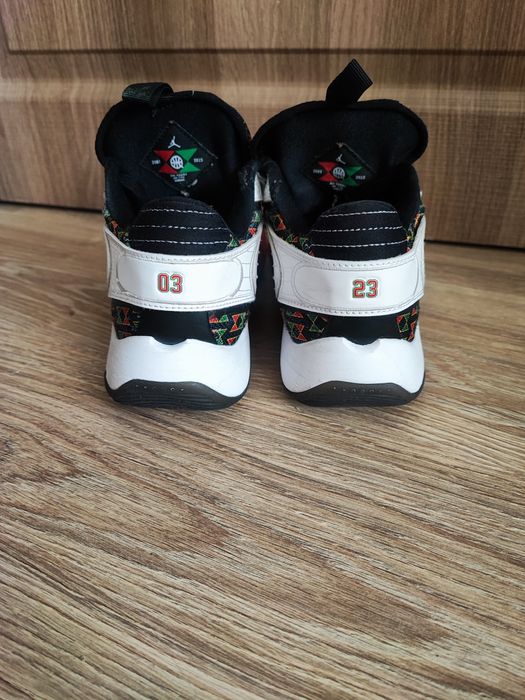 Маратонки Air Jordan Luka 2 Q54 UK6 EUR40