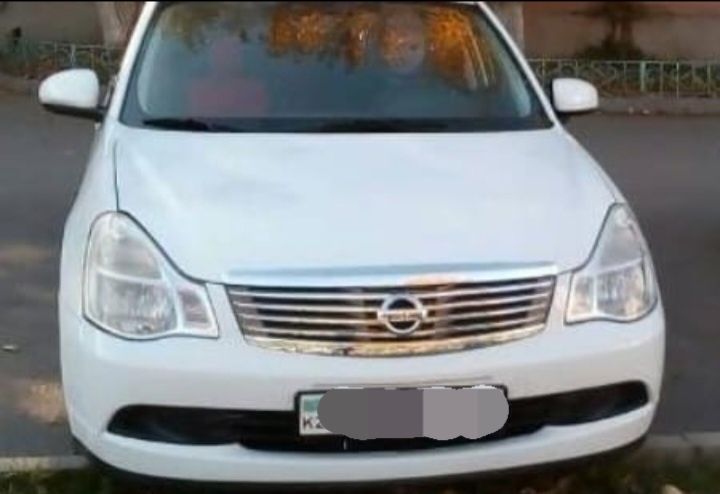 Продам машину ниссан