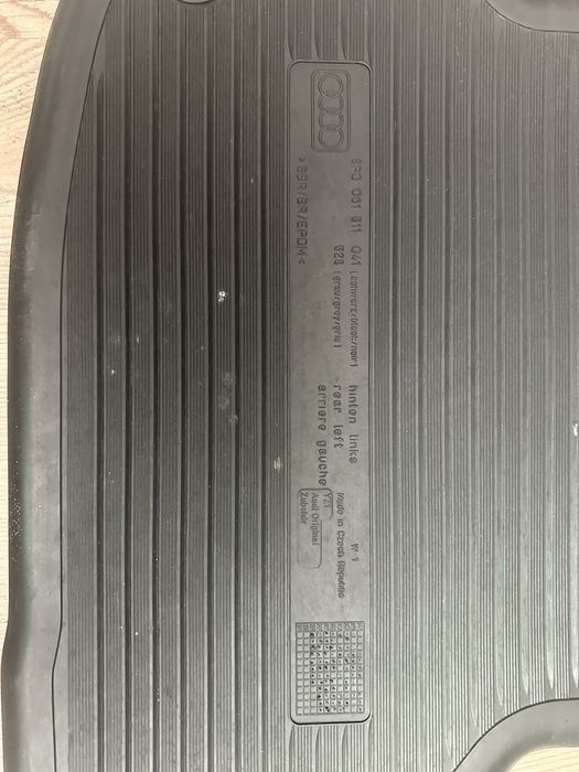 Гумени стелки за Ауди а3