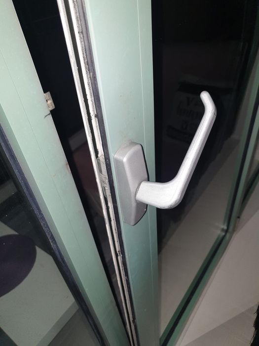 Reparatii termopane non stop