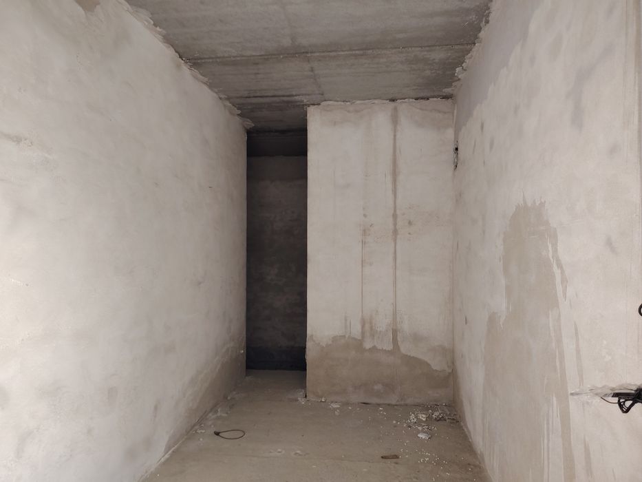 1 хоналик 42+42= 84 квадратлик дублекс квартира сотилади орентир 7 мик