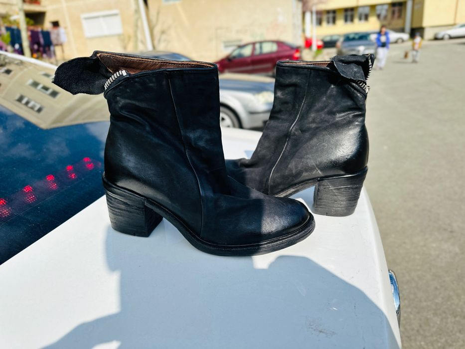 Lot încălțări Airstep Nike Dolce and Gabbana și adidas Armani