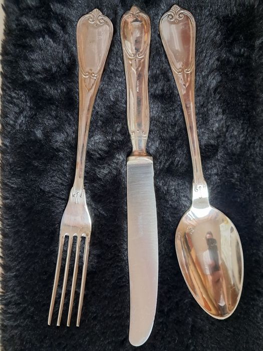 Tacâmuri argint 800