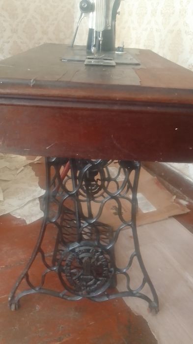 швейная машинка.