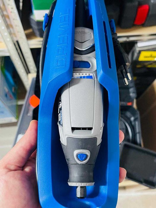Unealtă multifuncțională Dremel 3000 130 W - pentru reparare/piese