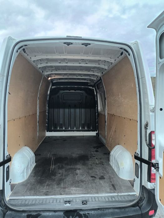 Vând Opel Movano 2019