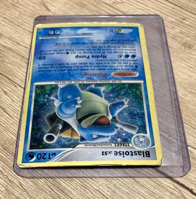 2007 Secret Wonders Damaged Blastoise Pokemon card