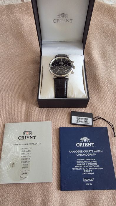 Продавам часовник Orient RA-KV0404B