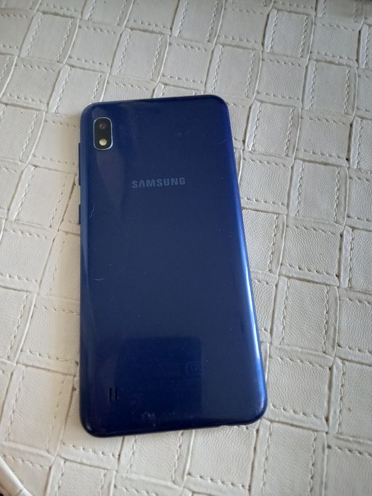 Телефон смартфон Samsung a10