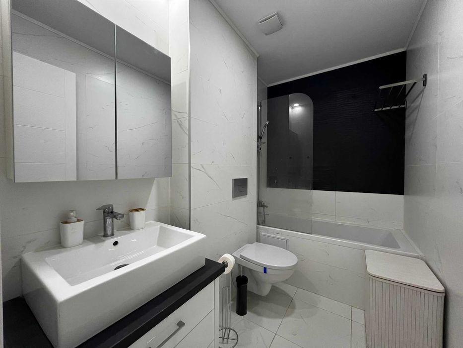 2 Camere Regim Hotelier Cosmopolis