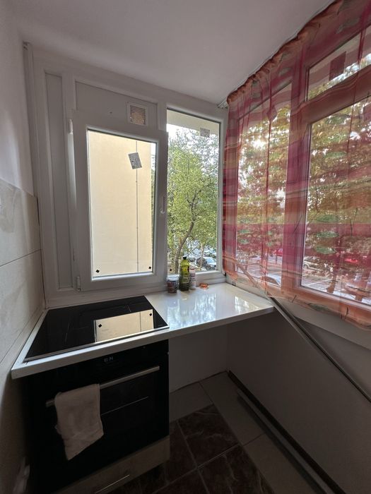 Inchiriez apartament 3 camere/ 5 min. metrou Piata Sudului