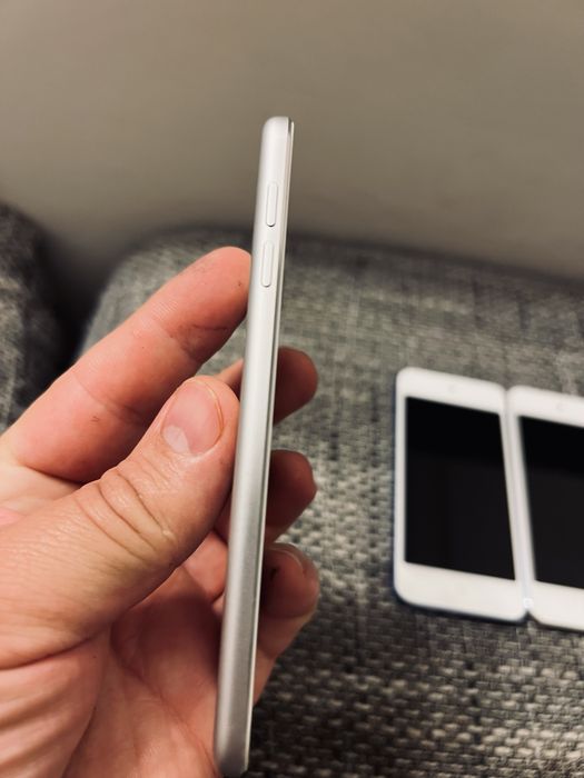 Lot 5 x iPod Touch Gen 6 – 16 GB – Grad A – ca Noi
