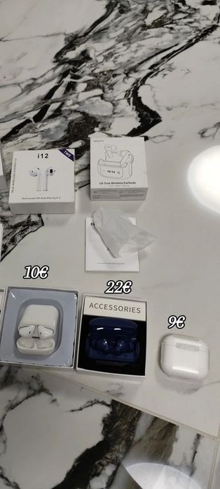 Безжични слушалки различни видове