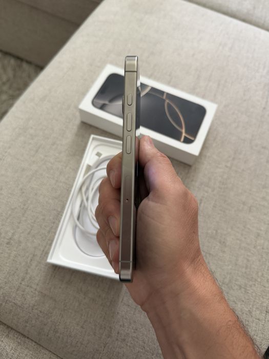 iphone 16 pro 256gb natural titanium, impecabil, ca NOU