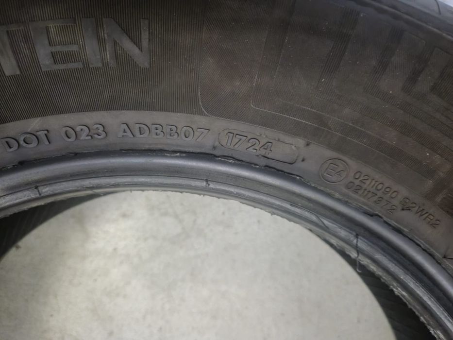 2 anvelope vara Vredestein 185 65 15 aproape noi