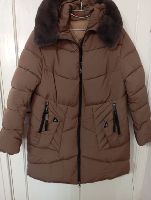 Продам зимнюю куртку