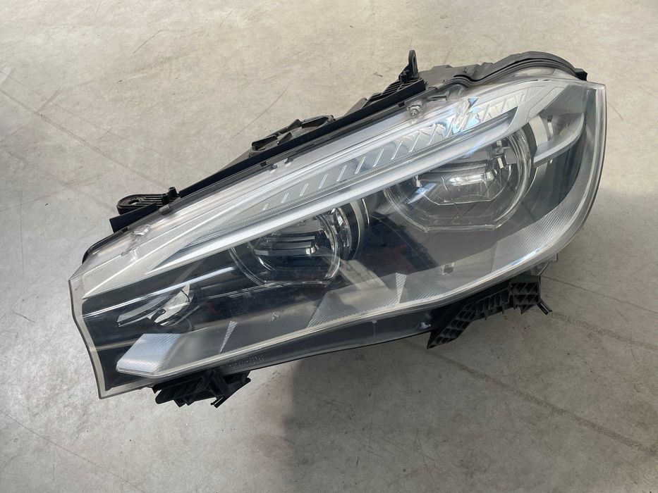 Far led adaptiv stanga Bmw X5 F15 - X6 F16 cod 7453471