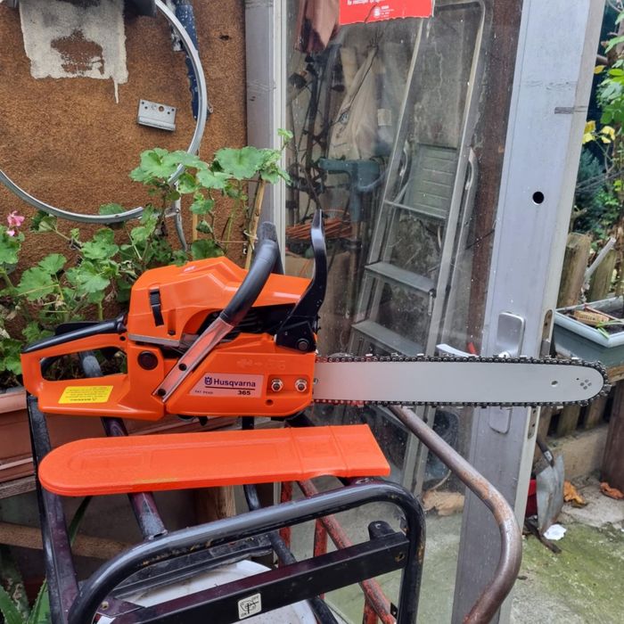 Продава резачка Хус Варна 365 на супер цена