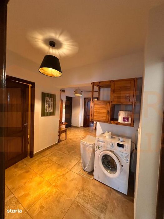 Apartament 3 camere de inchiriat, in zona Centrala - vedere catre Blv — fotografia 3