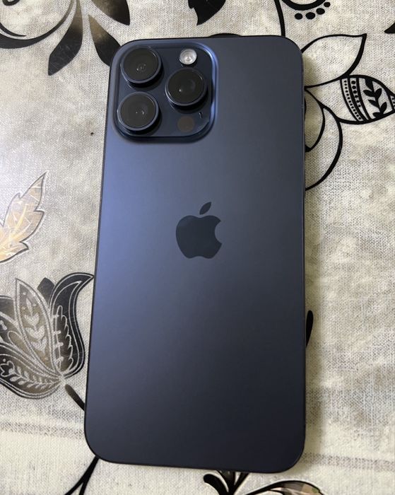 Айфон 15 pro max 256 память бу