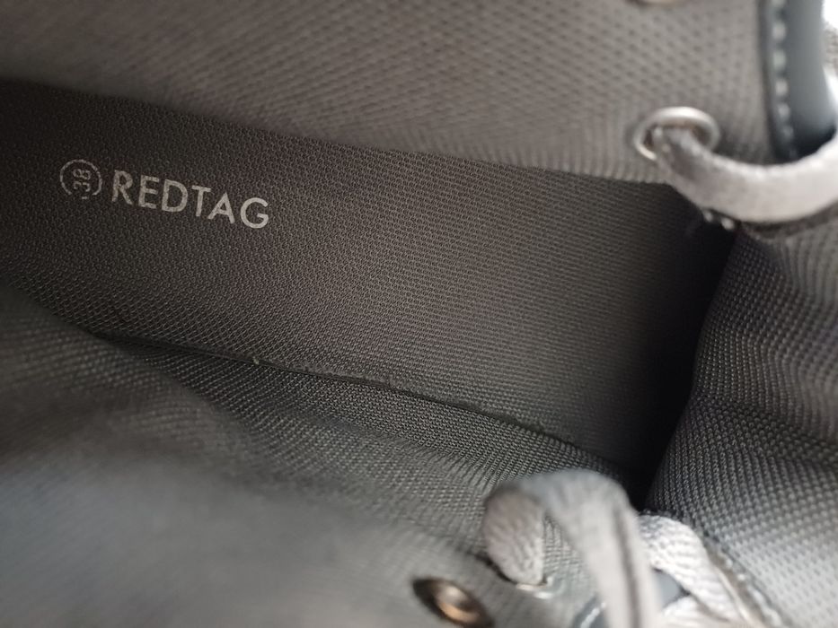 Мужское крассовки 38