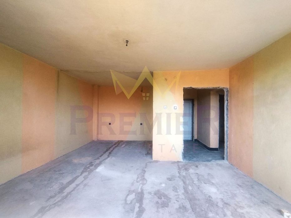 Продава се Едностаен апартамент в Добрич, Енергоразпределение - 50 кв.м за 720 €/кв.м - Снимка #2