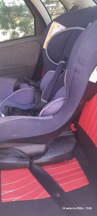 Продам автокресло до 18 кг