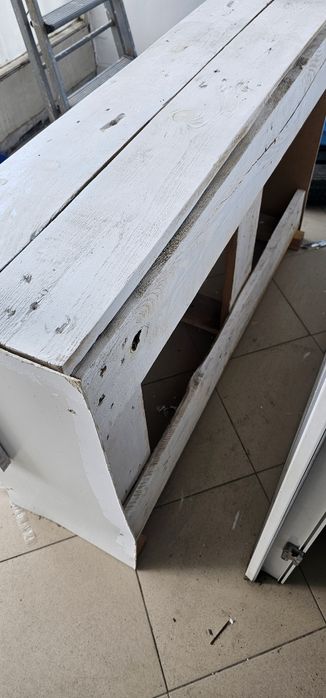 Парти декорация  дърввн бар за напитки