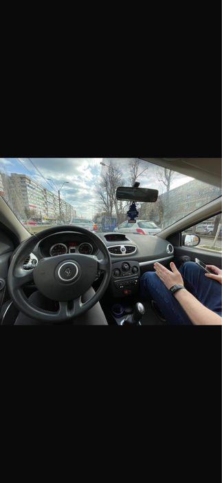Renault Clio 3 Estate 1.5 diesel 85 cai din Romania