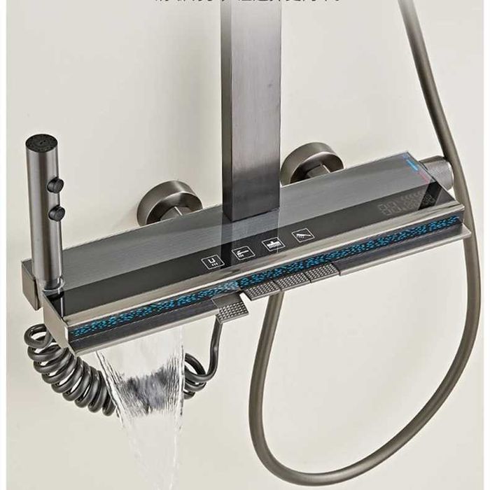 Модерен интелигентен душ с дисплей и LED подсветка D32