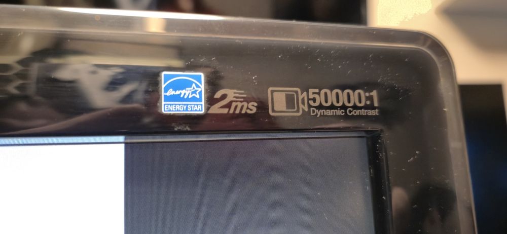 Монитор Samsung SyncMaster P2370
