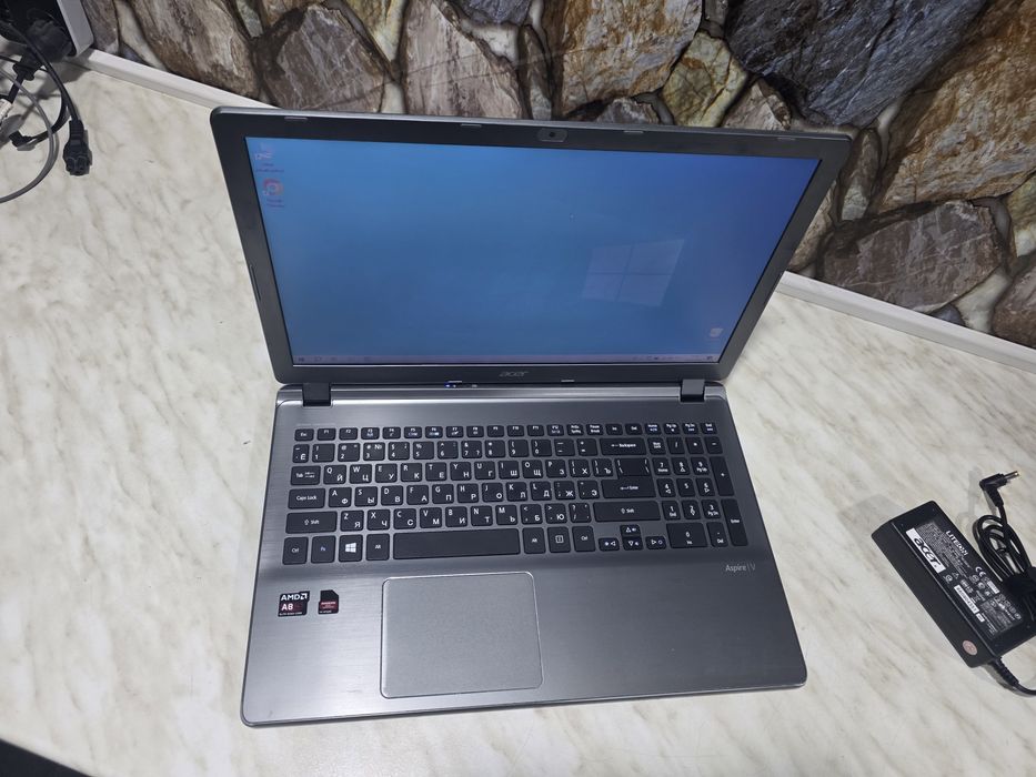 Тоникй ноутбук Acer