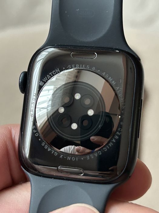 Apple Watch 8    45 mm