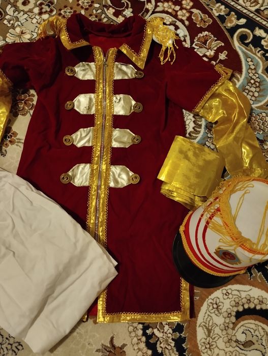 Новогодние костюмы