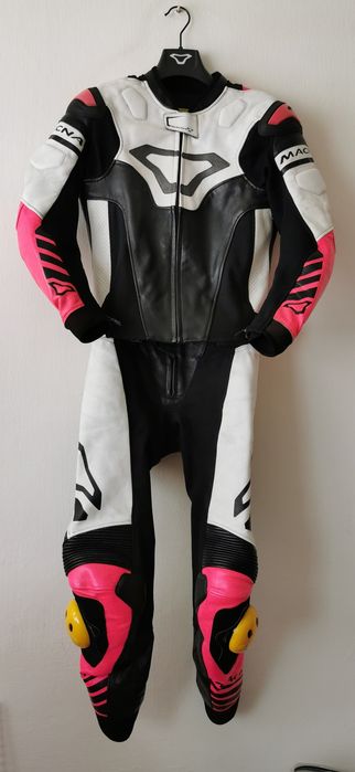 Costum  Moto Macna  femei