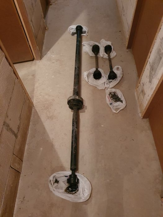 Шкода Октавия на части Кардан и полуоски за Skoda Octavia 2.0 140кс 6с