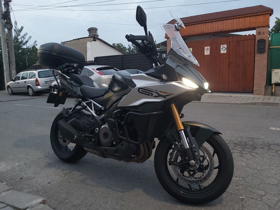 Suzuki GSX-S1000 GX
