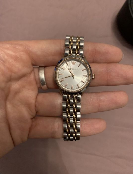 Часовник Армани