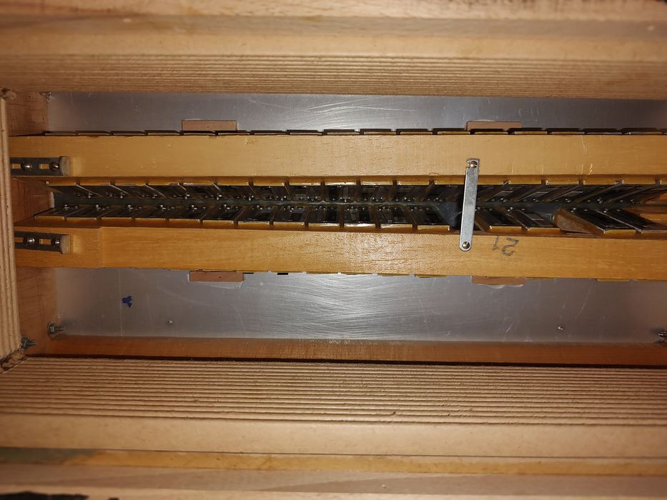 Vând acordeon hohner concerto II N 72 bași