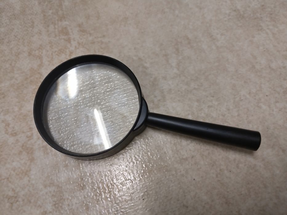 Универсална увеличителна  лупа от Германия