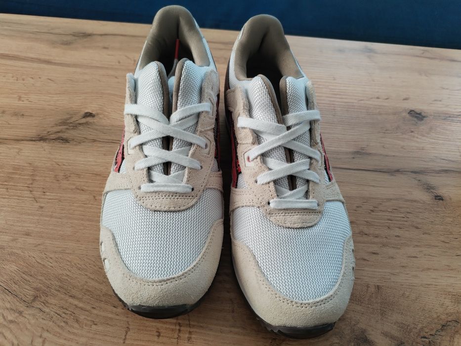 Маратонки Asics нови