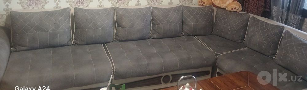 Yumshoq mebel va stol