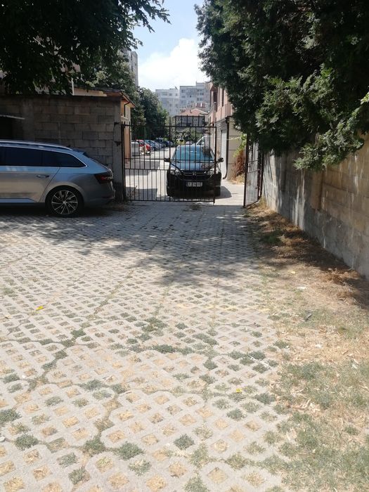 Дава се под наем Гараж / Паркомясто в Варна, Възраждане 2 - 13 кв.м за 71.4 € - Снимка #4