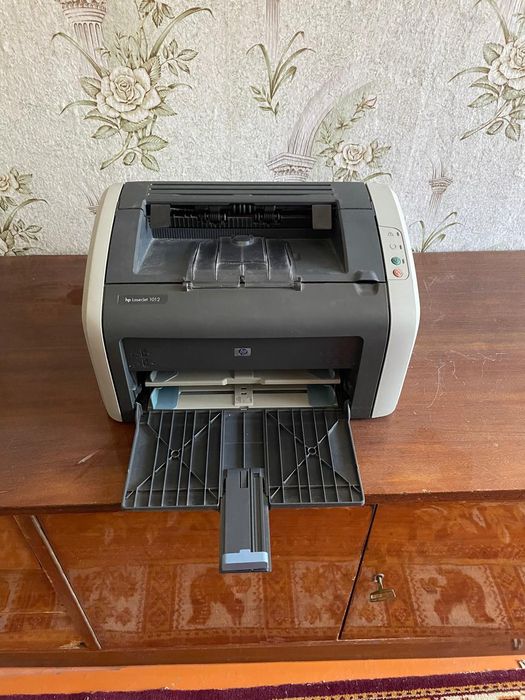 Продам принтер HP