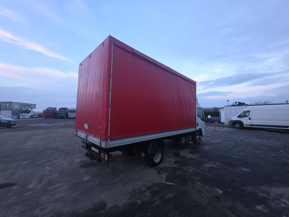 Autoutilitara Renault Maxity