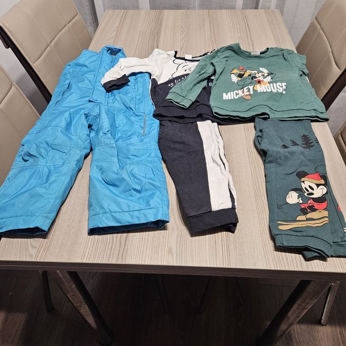 Vand lot haine copii