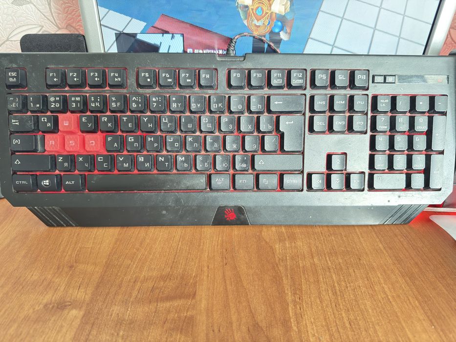 Клавиатура bloody